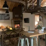 Chalet Chozos De La Brana *