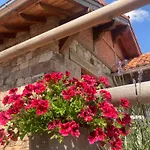 Chozos De La Brana Alpesi faház Brañosera