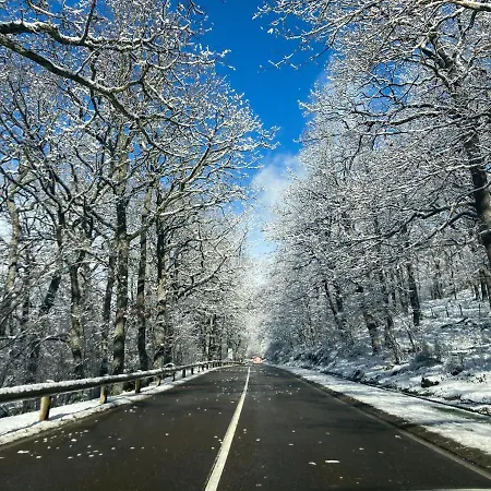 Chozos De La Brana Dağ evi Branosera