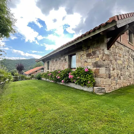 Chalet Chozos De La Brana Branosera
